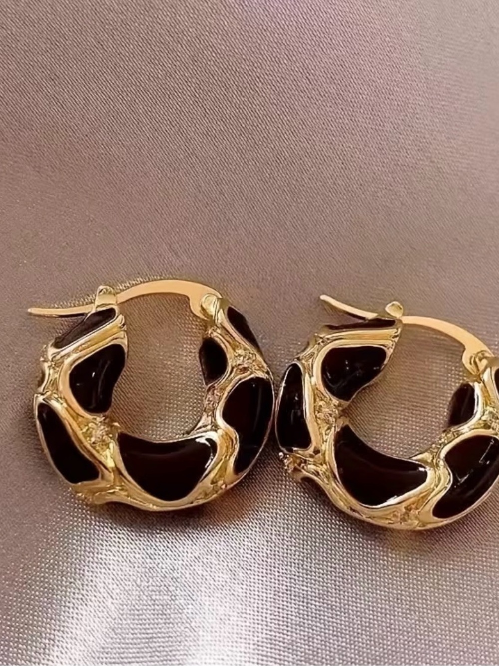 Vintage style black and gold earrings